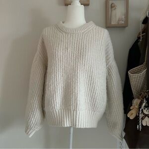 a new day Knitted Sweater in White Women’s Size Medium Pullover Crewneck Fall